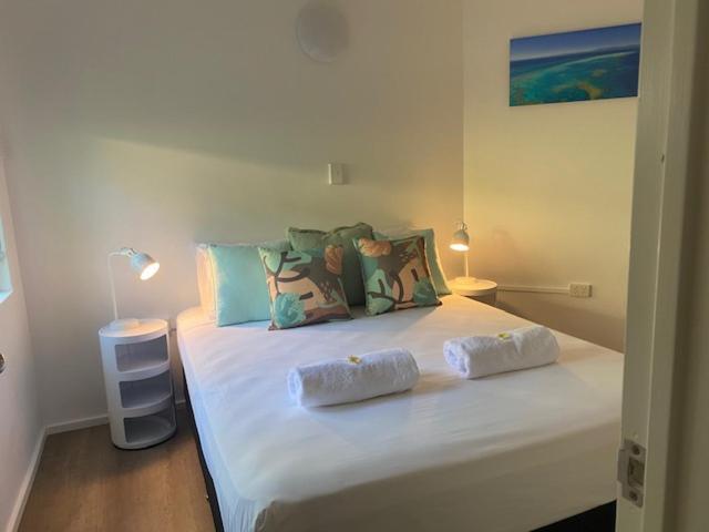 มารินาเทอเรส Aparthotel พอร์ตดักกลาส ภายนอก รูปภาพ