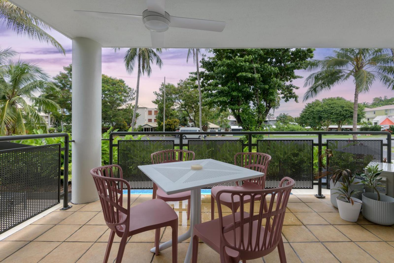 มารินาเทอเรส Aparthotel พอร์ตดักกลาส ภายนอก รูปภาพ